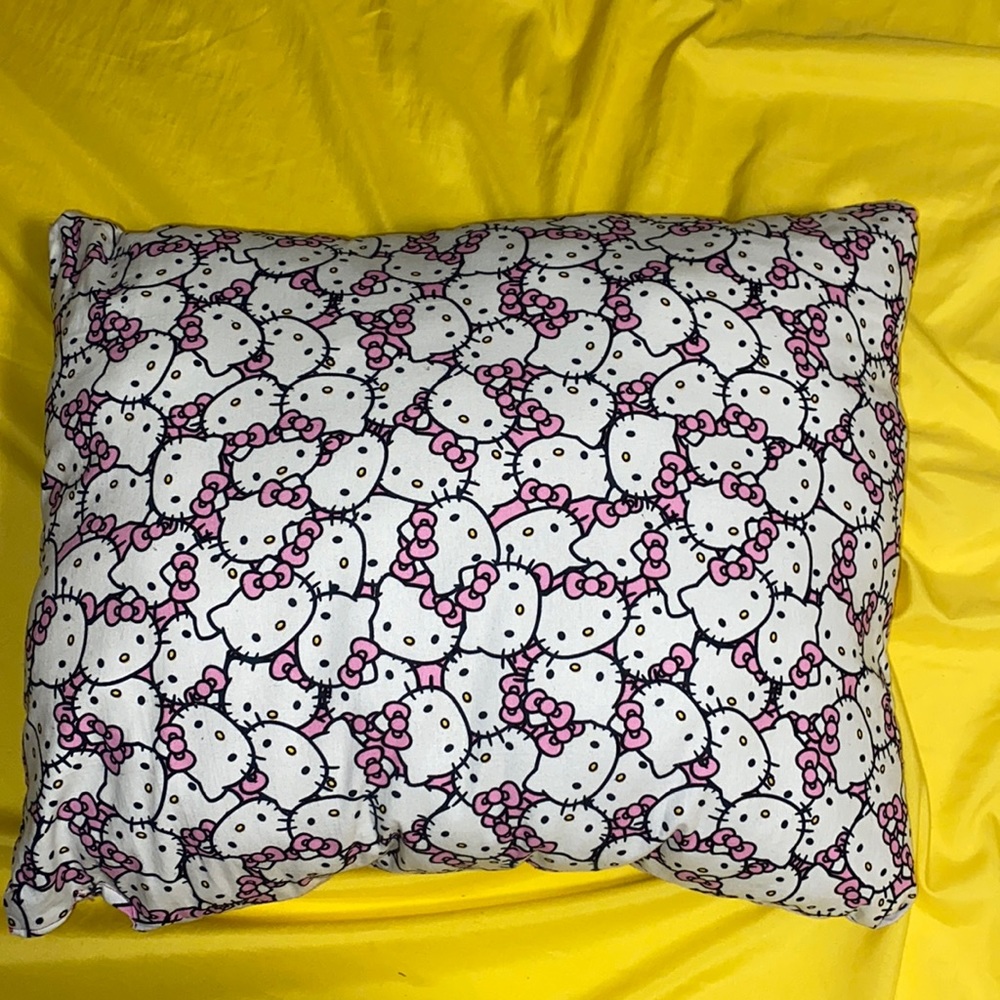 Hello kitty pillow